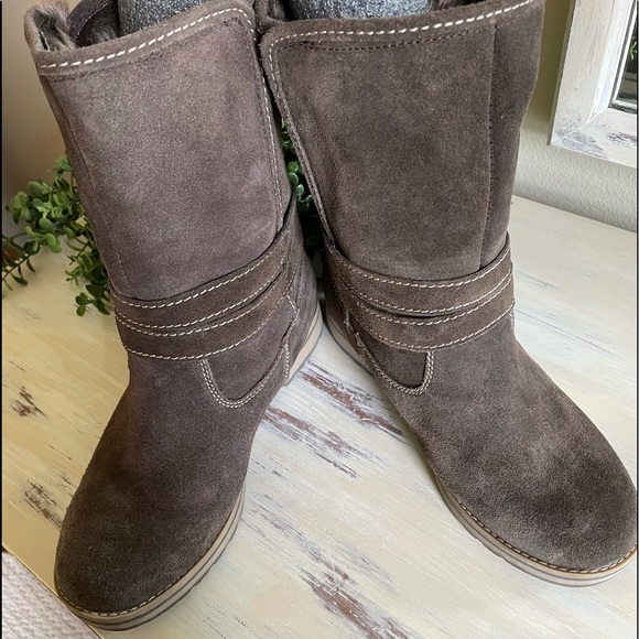 Suede fur-lined winter boots Sz 9.5 - Picture 2 of 6